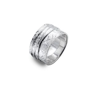 Silver Wide Ridges Ring